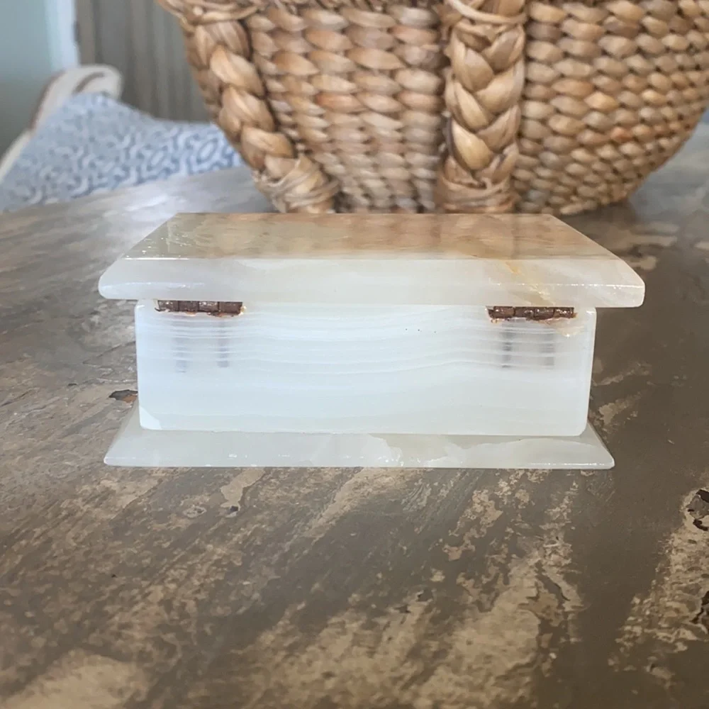 Vintage Marble Hinged Lid Trinket Box Ivory​​​​​​​​